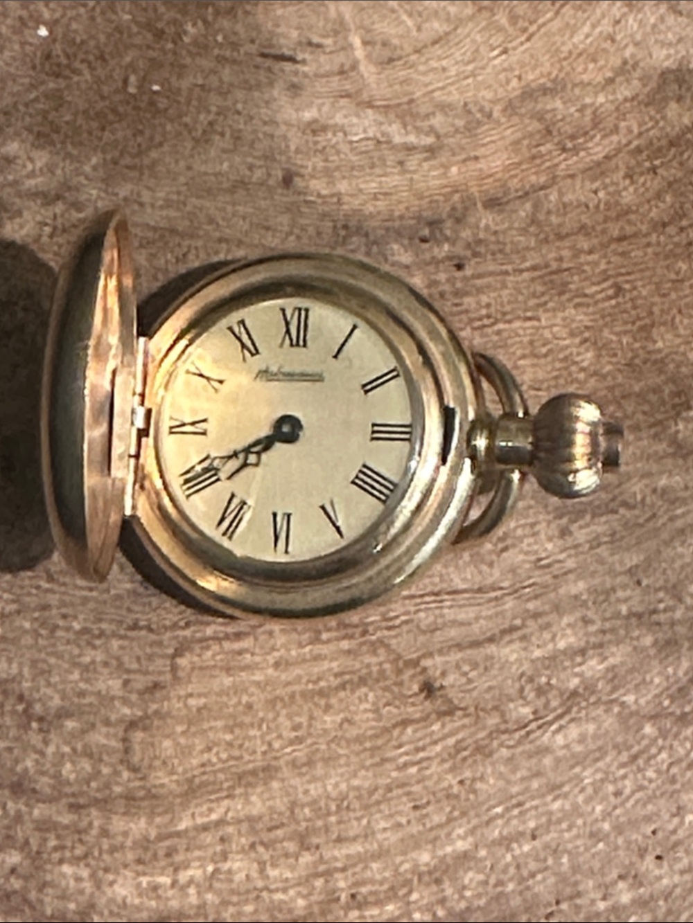 Gold pocket watch, 1900s